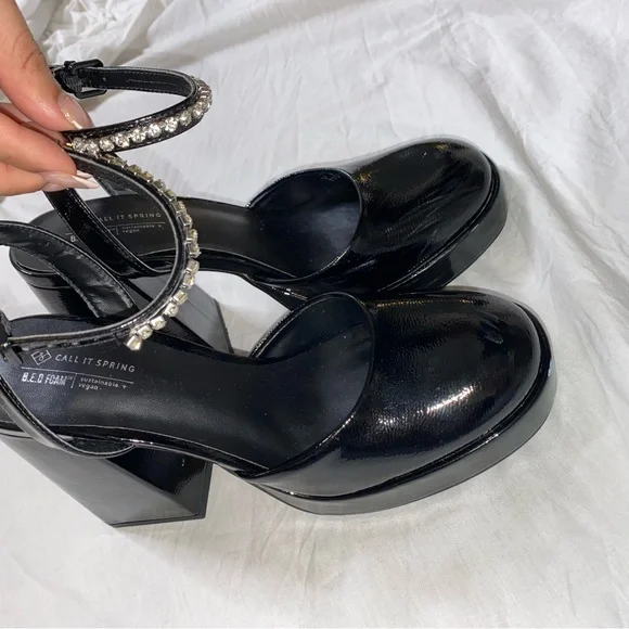 Call It Spring heels. - Picture 5 of 6